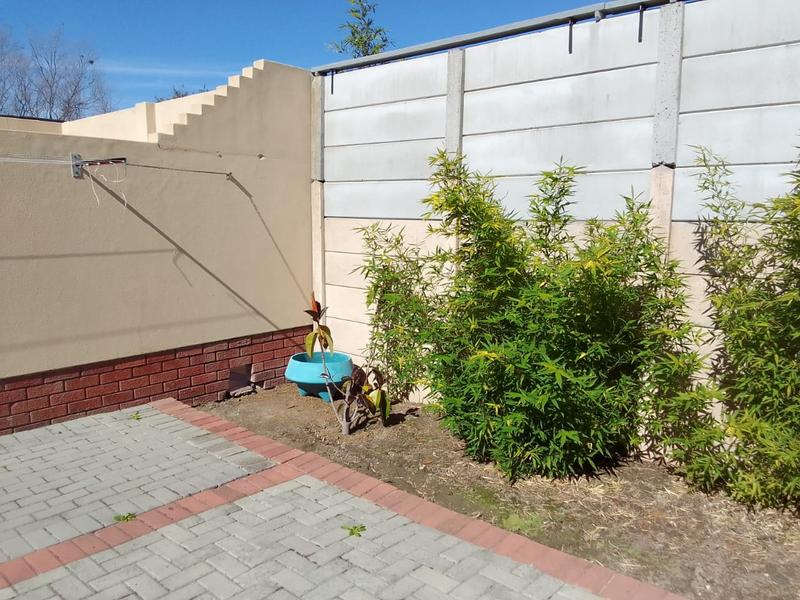To Let 1 Bedroom Property for Rent in Durbanville Western Cape